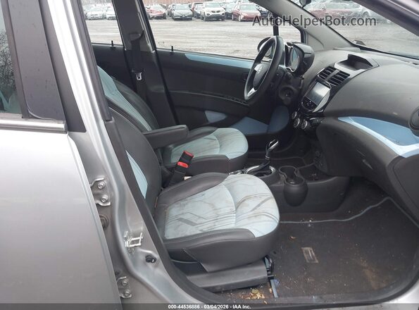 KL8CK6S09GC649532 2016 CHEVROLET SPARK Silver Front interior view