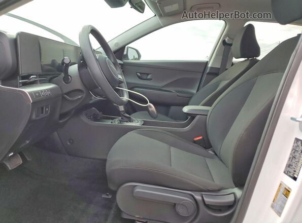 KM8HA3AB1TU391024 2026 HYUNDAI KONA White Սալոնի դիմացի տեսք