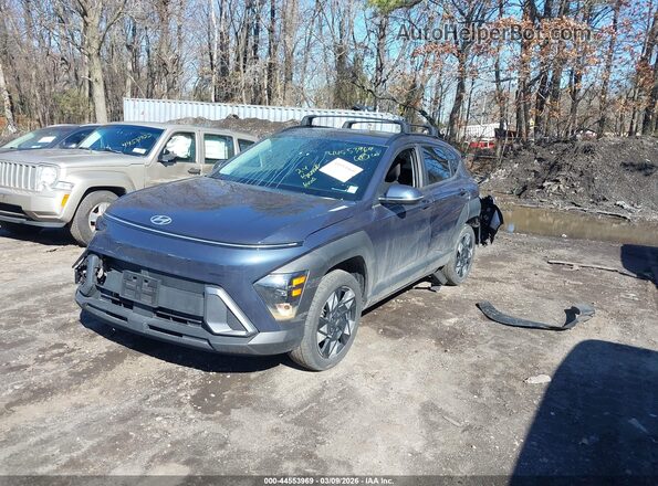 KM8HCCAB4RU072395 2024 HYUNDAI KONA Navy Առջևի ձախ երեք քառորդ տեսարան
