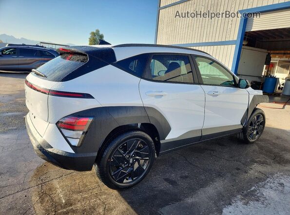 KM8HF3AB4TU412143 2026 HYUNDAI KONA White უკანა მარჯვენა