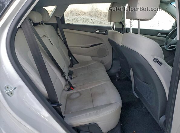 KM8J23A4XMU305551 2021 HYUNDAI TUCSON White Vista interior trasera