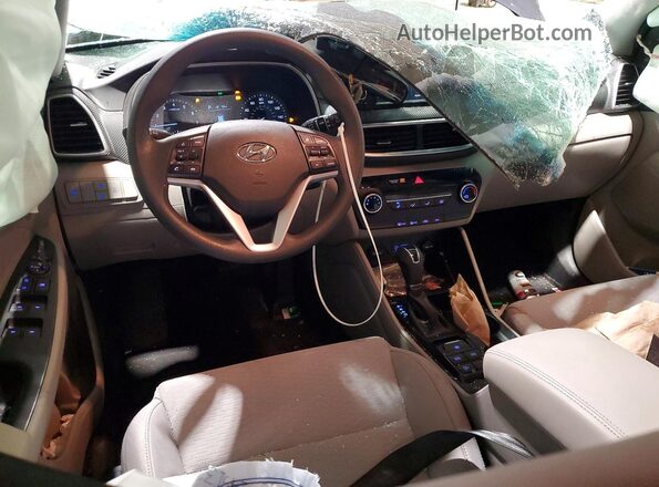 KM8J2CA45MU296032 2021 HYUNDAI TUCSON Gray Vista del salpicadero