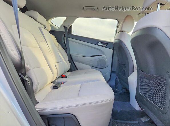 KM8J2CA46MU394650 2021 HYUNDAI TUCSON Серебряный Вид задних сидений