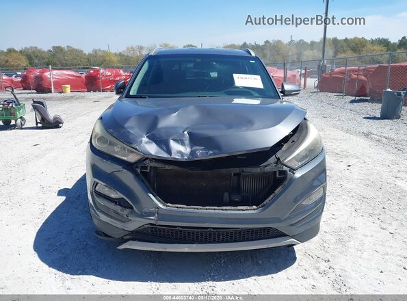 KM8J33A21HU367681 2017 HYUNDAI TUSCON Серый 