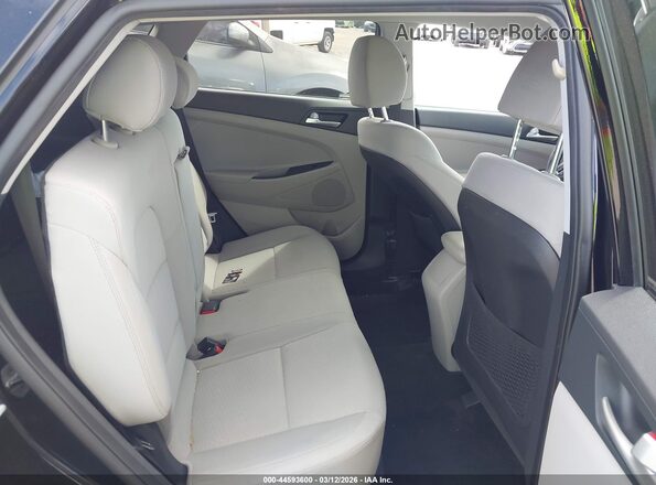 KM8J33A43LU234947 2020 HYUNDAI TUCSON Black Widok naklejki z numerem VIN