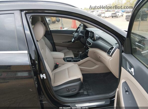 KM8J33AL1LU131811 2020 HYUNDAI TUCSON Черный Вид салона спереди