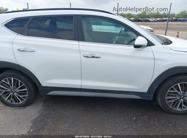 KM8J33ALXMU403418 2021 HYUNDAI TUCSON White Rear interior view