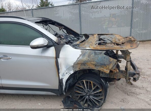 KM8J3CAL2KU037466 2019 HYUNDAI TUCSON Silver Widok wnętrza z tyłu
