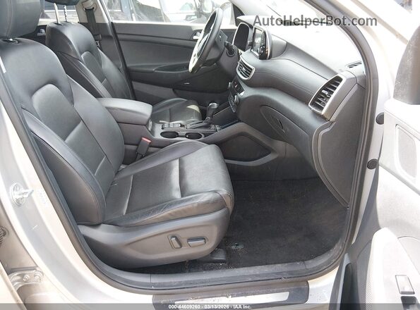 KM8J3CAL7MU377957 2021 HYUNDAI TUCSON Серебряный Вид салона спереди