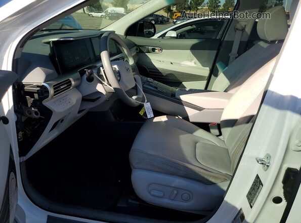 KM8J84A61PU033997 2023 HYUNDAI NEXO White Front interior view