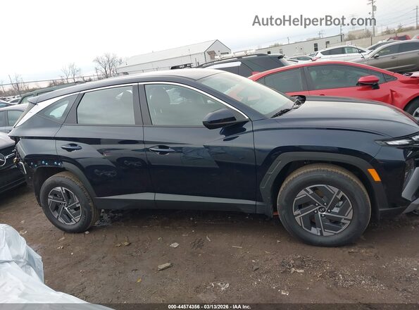KM8JADD19TU416617 2026 HYUNDAI TUCSON HYBRID Dark Blue Widok wnętrza 360 stopni