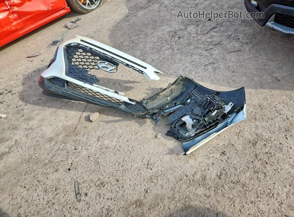 KM8K1CAA3MU745558 2021 HYUNDAI KONA White VIN կոդի պիտակի տեսք