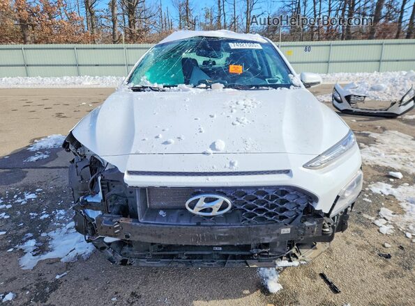 KM8K1CAA3MU746516 2021 HYUNDAI KONA White Widok z przodu