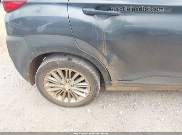 KM8K22AAXMU611444 2021 HYUNDAI KONA Серый Вид спереди