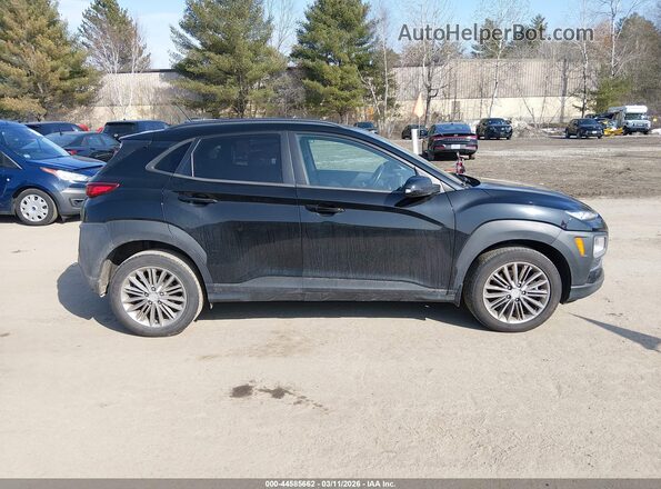 KM8K2CAA2JU105706 2018 HYUNDAI KONA Черный Вид задней части салона
