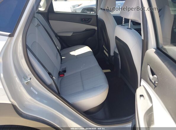 KM8K62AB1NU768164 2022 HYUNDAI KONA Gray Vista de la etiqueta del VIN
