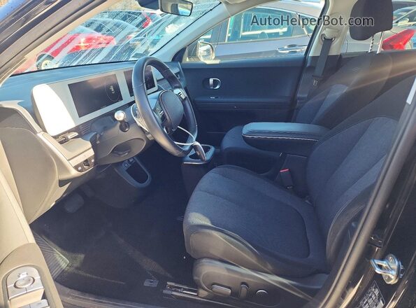 KM8KMDAF6PU135800 2023 HYUNDAI IONIQ Black Вид салону спереду