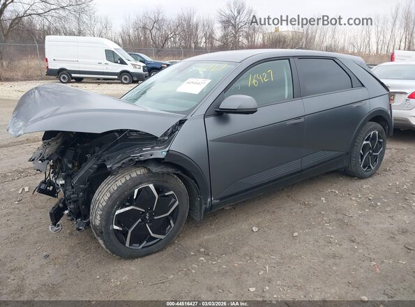 KM8KNDDF7RU294272 2024 HYUNDAI IONIQ 5 Gray Vista tres cuartos delantera izquierda