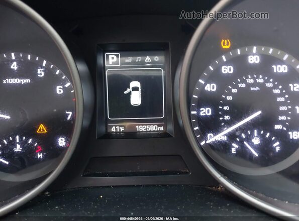 KM8SMDHF6HU232258 2017 HYUNDAI SANTA FE Gray Vista de los asientos traseros