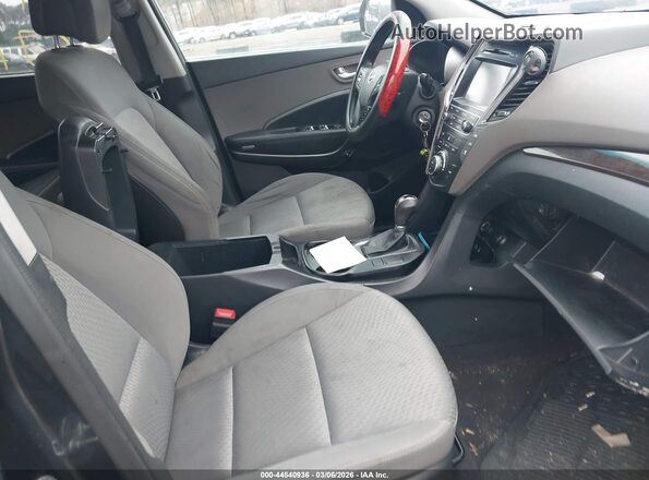 KM8SMDHF6HU232258 2017 HYUNDAI SANTA FE Gray Vista interior delantera