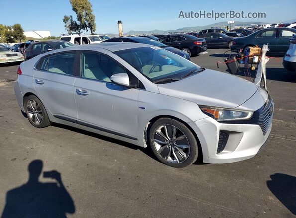 KMHC05LC3HU018217 2017 HYUNDAI IONIQ Silver Front right