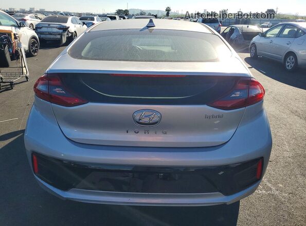 KMHC05LC3HU018217 2017 HYUNDAI IONIQ Silver Rear view