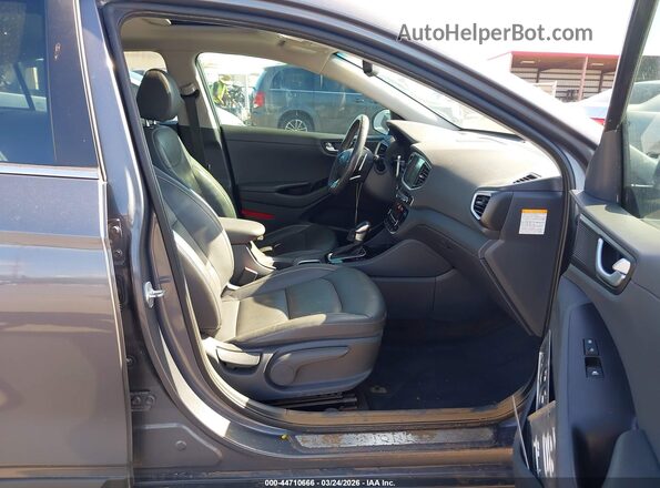 KMHC05LC5JU065092 2018 HYUNDAI IONIQ HYBRID Gray Вид салону спереду