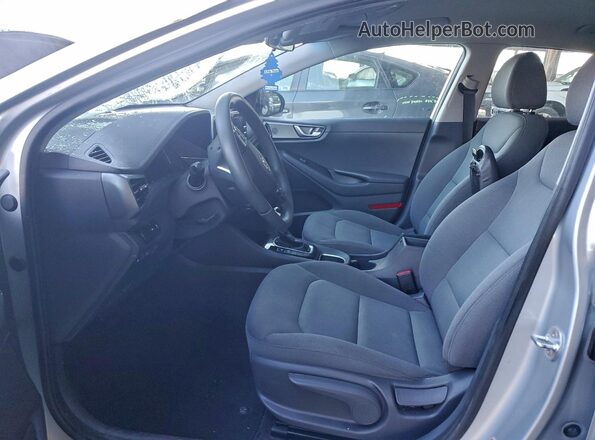 KMHC65LC1NU273412 2022 HYUNDAI IONIQ Серебряный Вид салона спереди