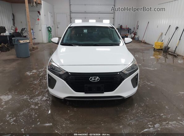KMHC65LC4HU026633 2017 HYUNDAI IONIQ HYBRID White Instrument cluster view