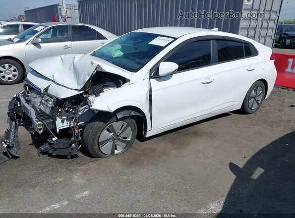 KMHC65LC6MU252831 2021 HYUNDAI IONIQ HYBRID White Vista tres cuartos delantera izquierda