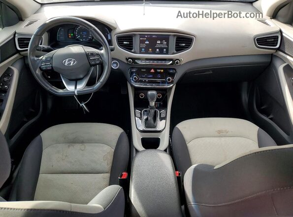 KMHC75LC2HU049650 2017 HYUNDAI IONIQ Черный Вид панели приборов