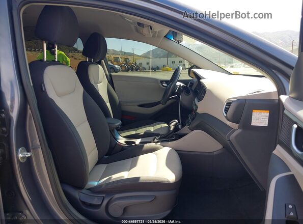 KMHC75LC7KU145149 2019 HYUNDAI IONIQ HYBRID Gray Front interior view