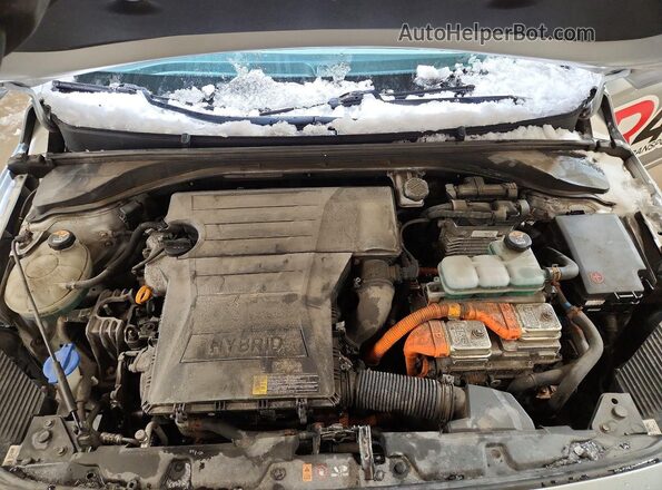 KMHC75LC7LU231630 2020 HYUNDAI IONIQ Silver უკანა სალონის ხედი