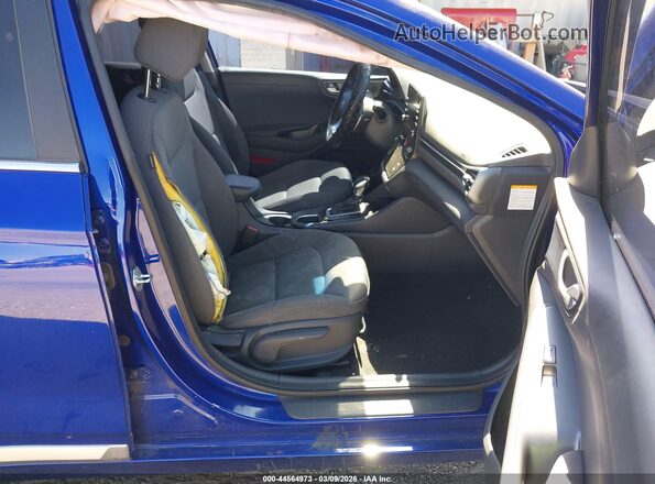 KMHC75LC7NU282483 2022 HYUNDAI IONIQ HYBRID Синий Вид салона спереди