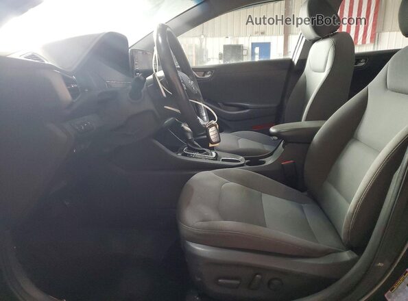KMHC85LCXMU245083 2021 HYUNDAI IONIQ Черный Вид салона спереди