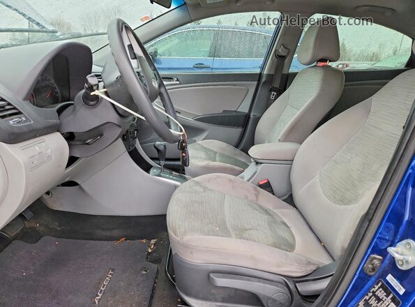 KMHCT4AE4GU089947 2016 HYUNDAI ACCENT Blue Вид салону спереду