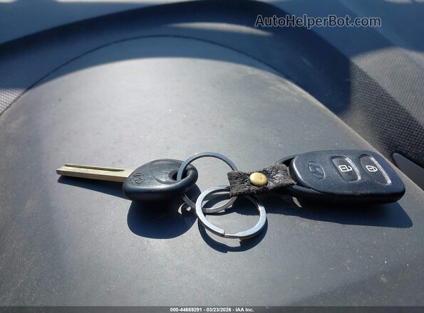 KMHCT4AE7GU991024 2016 HYUNDAI ACCENT Red Vista del salpicadero
