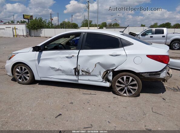 KMHCT4AE7HU372120 2017 HYUNDAI ACCENT Белый 