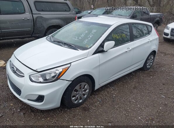 KMHCT5AE0HU310385 2017 HYUNDAI ACCENT White 