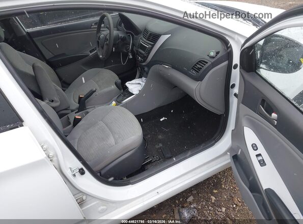 KMHCT5AE0HU310385 2017 HYUNDAI ACCENT White 