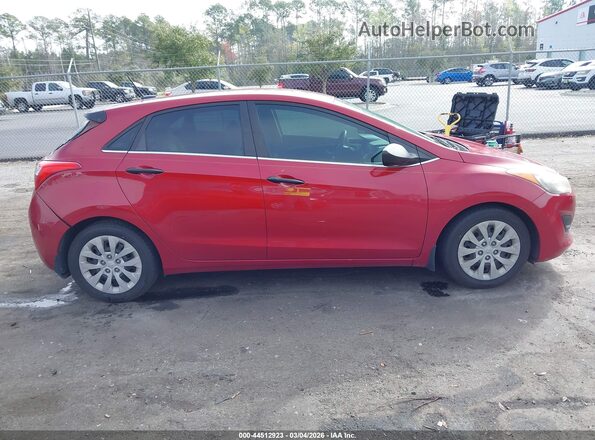 KMHD35LH6GU334166 2016 HYUNDAI ELANTRA GT Red Rear interior view