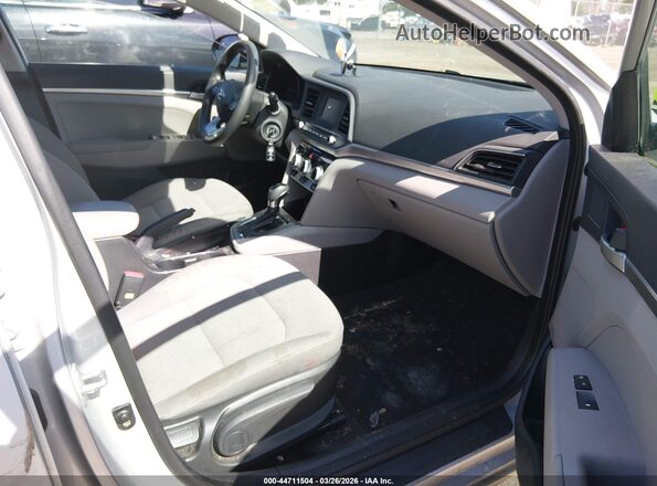 KMHD74LF1KU855284 2019 HYUNDAI ELANTRA Silver Front interior view