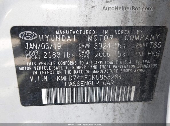 KMHD74LF1KU855284 2019 HYUNDAI ELANTRA Silver Engine compartment view
