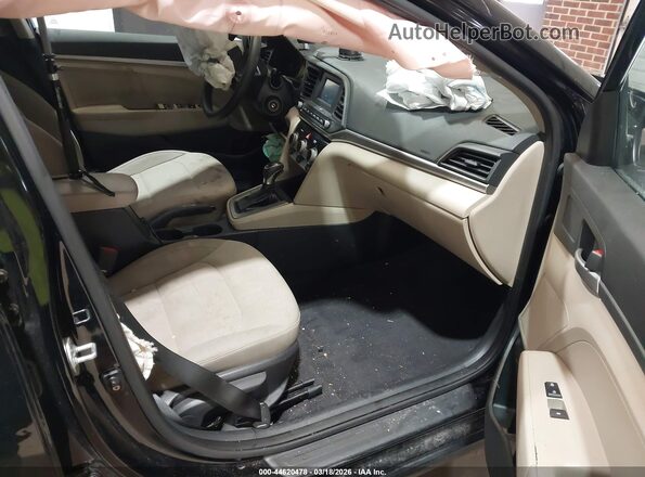 KMHD74LF7KU786536 2019 HYUNDAI ELANTRA Черный Вид салона спереди