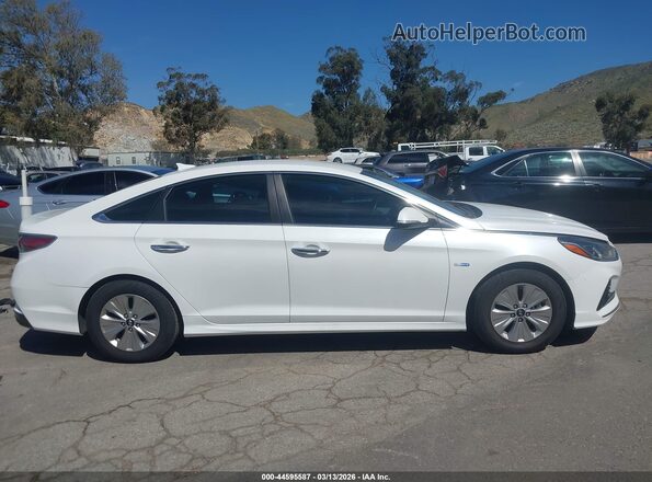 KMHE24L33JA080978 2018 HYUNDAI SONATA HYBRID White 