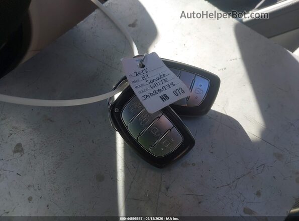 KMHE24L33JA080978 2018 HYUNDAI SONATA HYBRID White 