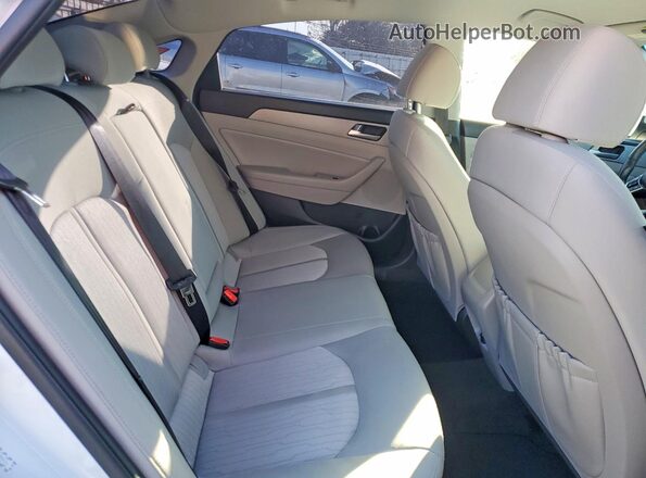 KMHE24L37KA089474 2019 HYUNDAI SONATA White Rear seats view