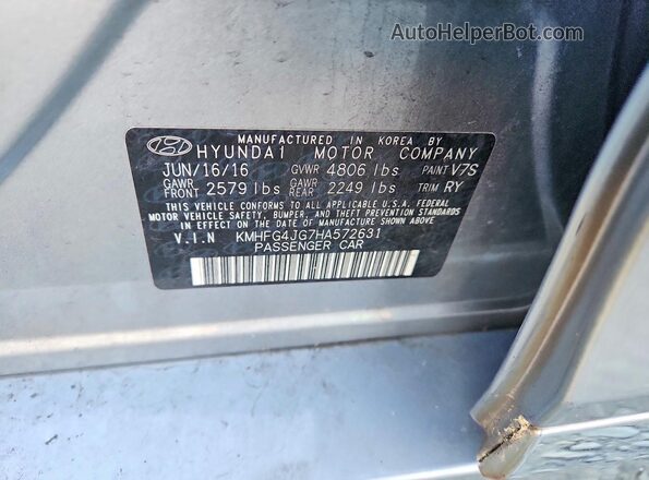KMHFG4JG7HA572631 2017 HYUNDAI AZERA Silver 