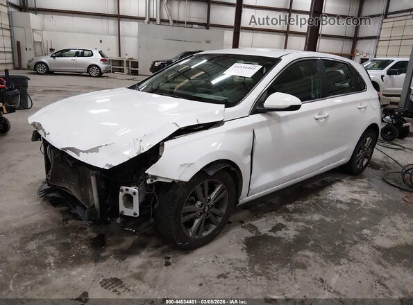 KMHH35LE1JU019516 2018 HYUNDAI ELANTRA GT White Vista tres cuartos delantera izquierda