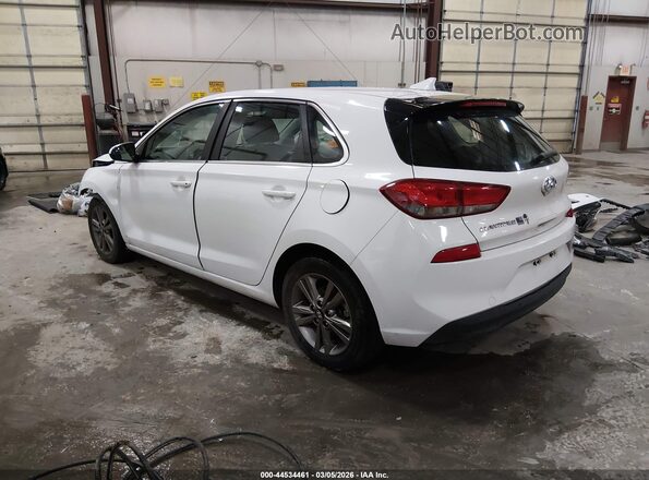 KMHH35LE1JU019516 2018 HYUNDAI ELANTRA GT White Trasero izquierdo